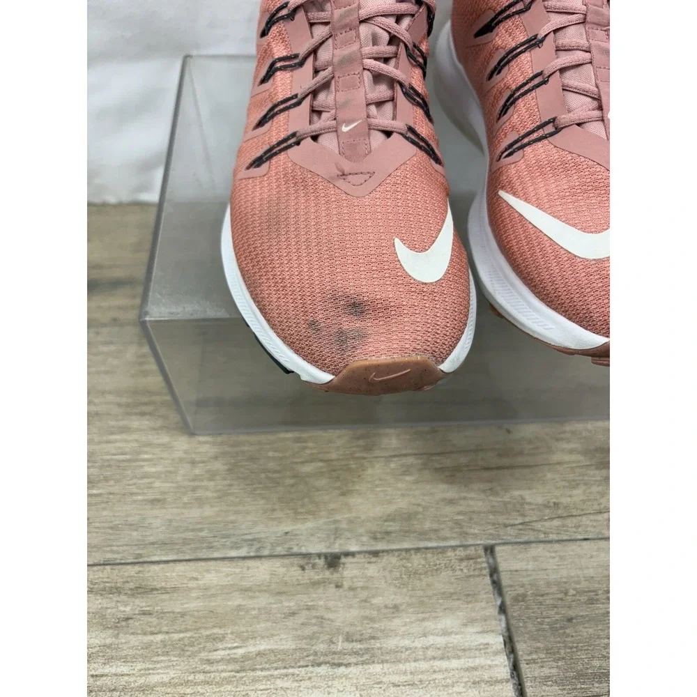 Nike quest running
